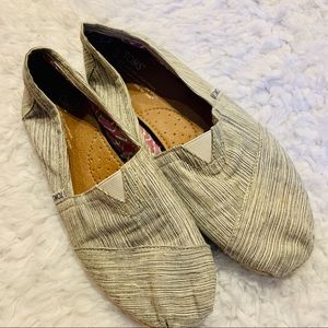 TOMS Classic Canvas Gray Shoes